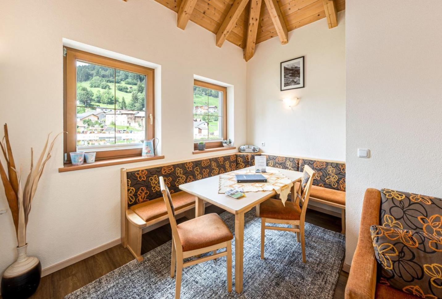 Appartements Am Burgsee Ladis Exterior photo